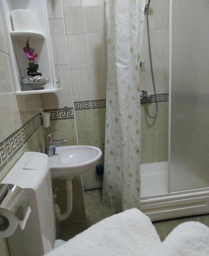 Kalan Apartment โอครีด ภายนอก รูปภาพ